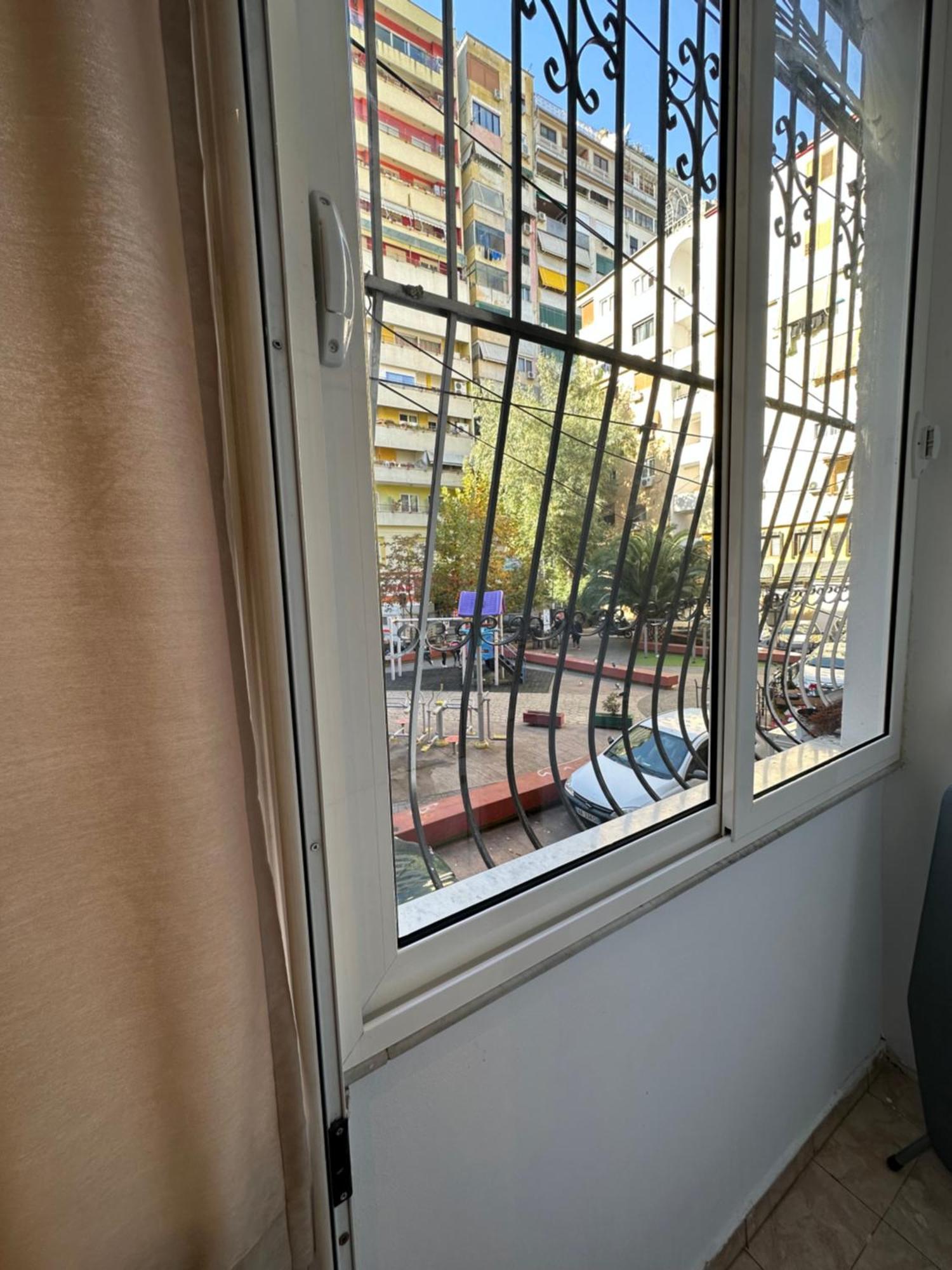 Heart Of Tirana Apartment Ngoại thất bức ảnh